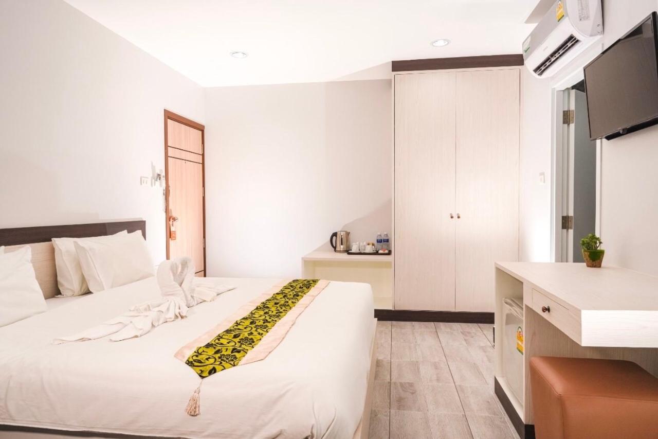 Neptuna Hotel Patong Extérieur photo