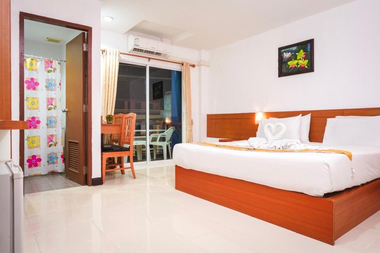 Neptuna Hotel Patong Extérieur photo