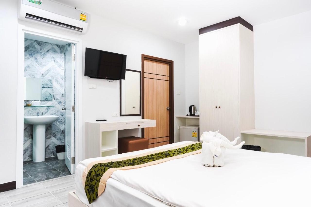 Neptuna Hotel Patong Extérieur photo