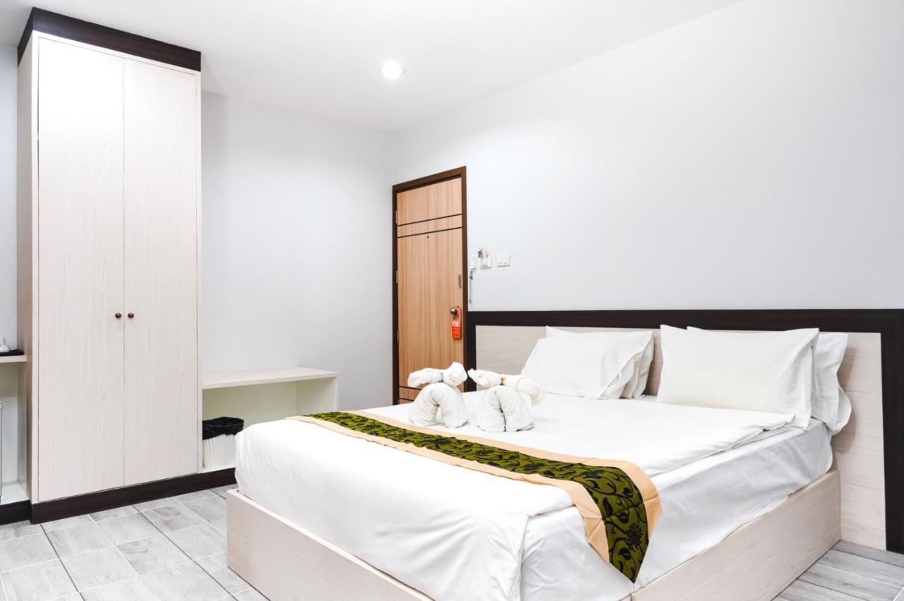 Neptuna Hotel Patong Extérieur photo