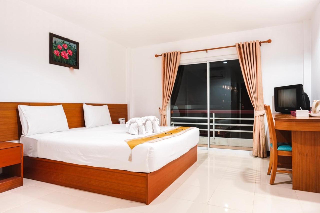 Neptuna Hotel Patong Extérieur photo
